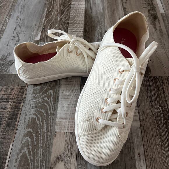 L.L. Bean Eco Bay Soft Knit Sneaker Size 10 Lace Up Machine Washable Athleisure - Picture 1 of 9